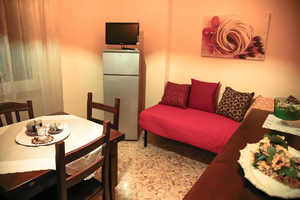 Casa Sant'Oronzo Apartment Lecce Bagian luar foto