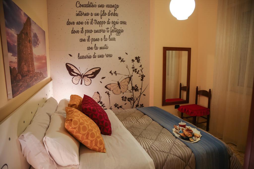 Casa Sant'Oronzo Apartment Lecce Bagian luar foto